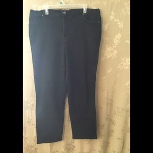 Gloria Vanderbilt Size 18W Jeans